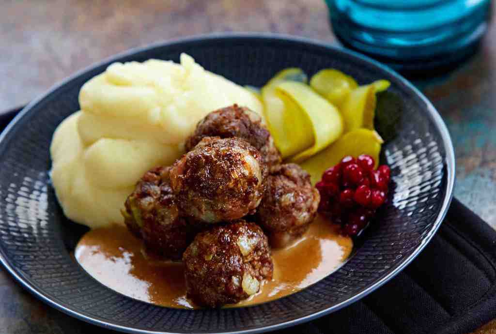 Мясные тефтели Lihapullat. Фото: Yhteishyvä