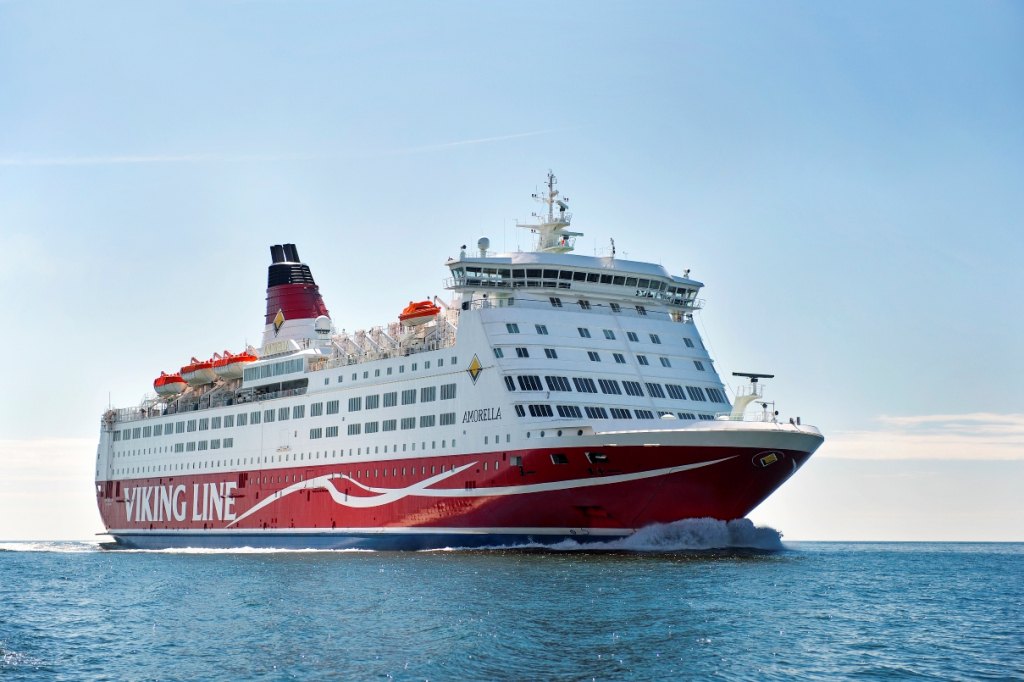 В новогодние праздники на паромах Viking Line станет больше русскоязычных сотрудников