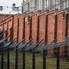 Заключенный покалечил полицейского